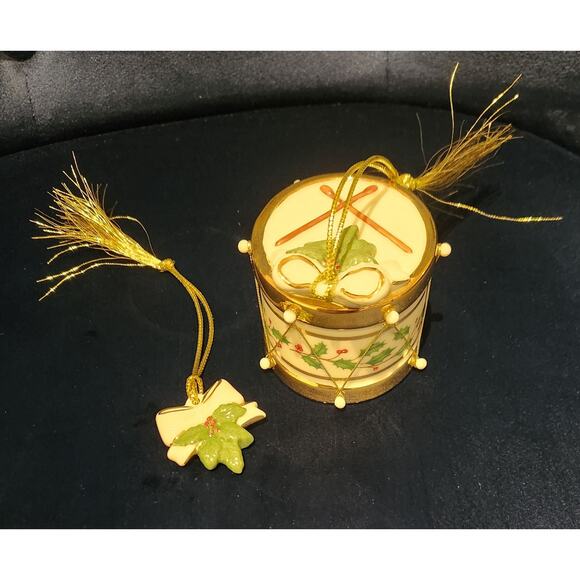 Lenox “Sounds of the Season” Drum Ornament w/ Charm & Box – Holiday Holly Gold - Picture 4 of 7